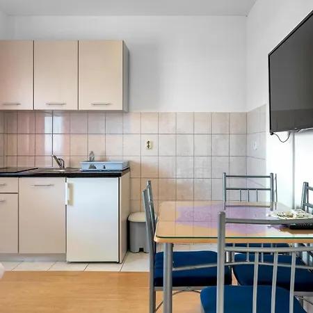Amazing In With Kitchen